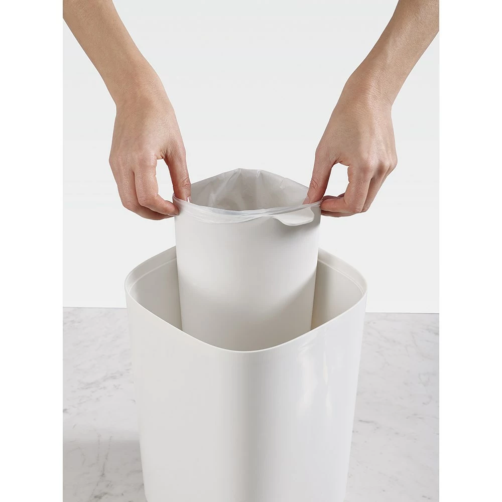 Joseph Joseph Split Bathroom Waste Separation Bin 8L 5 Joseph Joseph Split Bathroom Waste Separation Bin 8L - Image 5