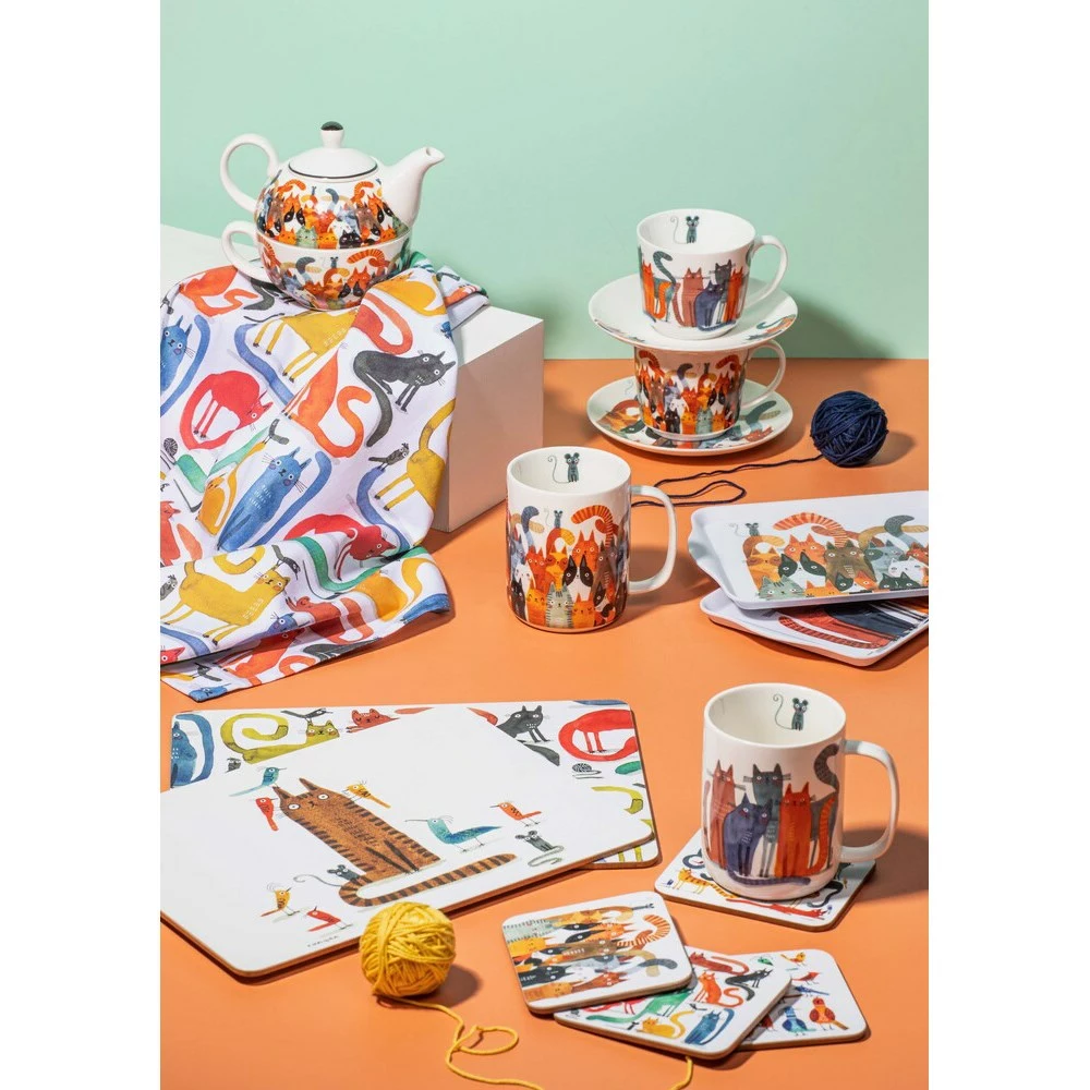 Ashdene Quirky Cats Photobomb Cup & Saucer 280ml 5 Ashdene Quirky Cats Photobomb Cup & Saucer 280ml - Image 5